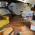 Lejlighed Loft Albinelli Wi-fi E Parcheggio Gratis In Centro Modena