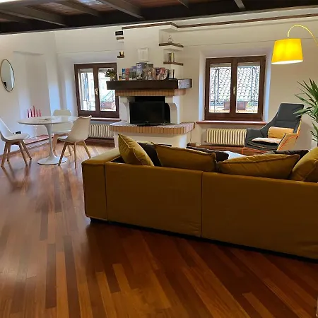 Loft Albinelli Wi-fi E Parcheggio Gratis In Centro モデナ