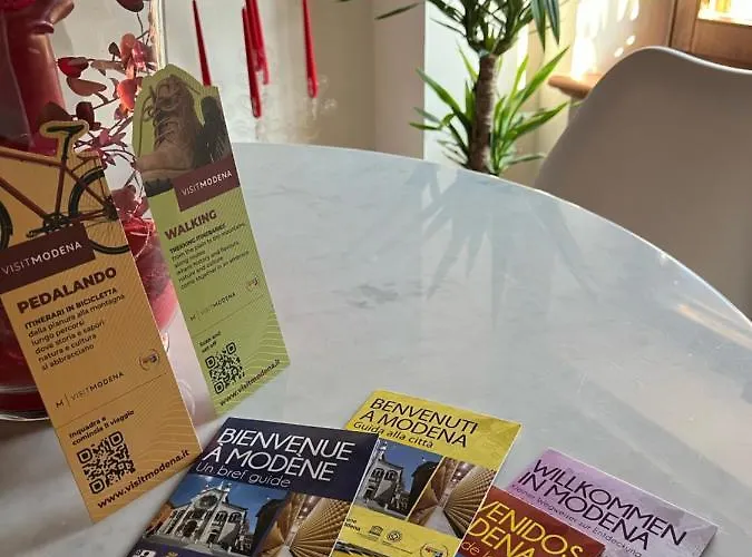 公寓 Loft Albinelli Wi-fi E Parcheggio Gratis In Centro 摩德纳