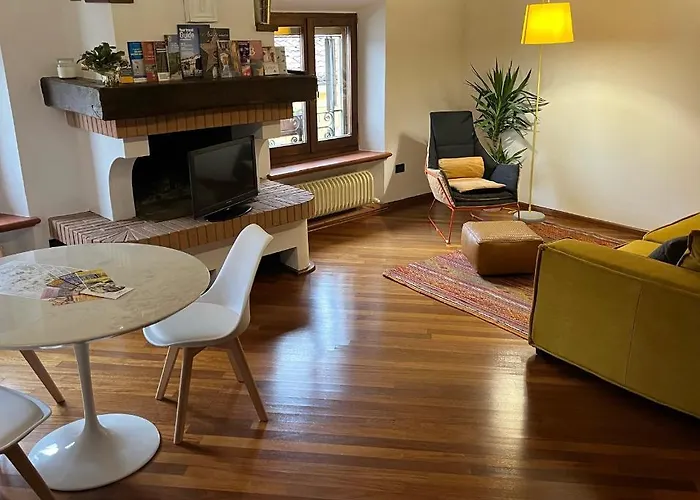 Loft Albinelli Wi-fi E Parcheggio Gratis In Centro * 摩德纳