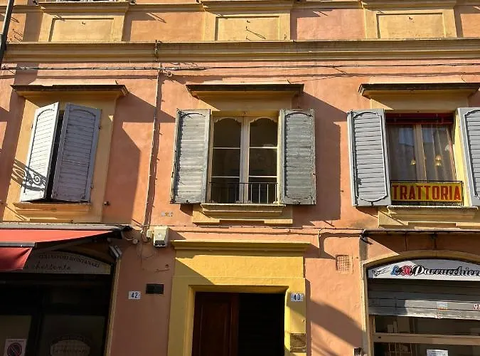 Lägenhet Loft Albinelli Wi-fi E Parcheggio Gratis In Centro Modena