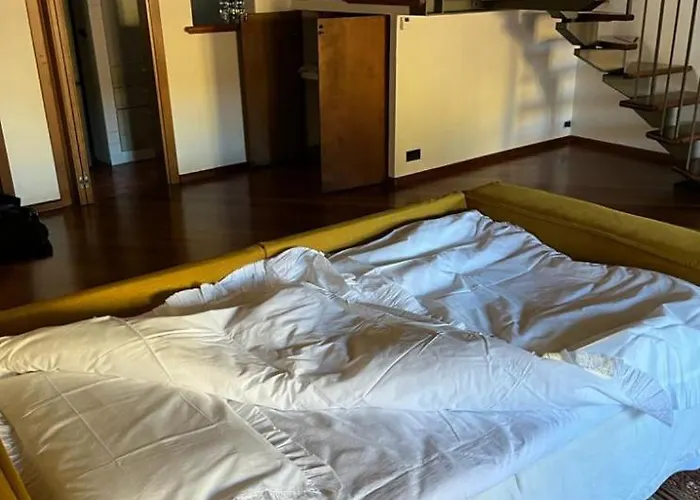 Loft Albinelli Wi-fi E Parcheggio Gratis In Centro 公寓 摩德纳